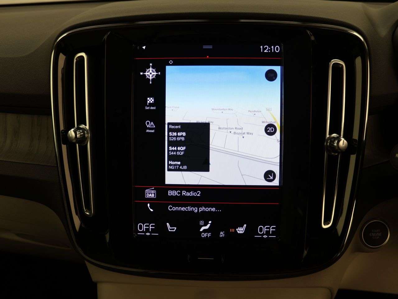 2021 VOLVO XC40 2021 VOLVO XC40