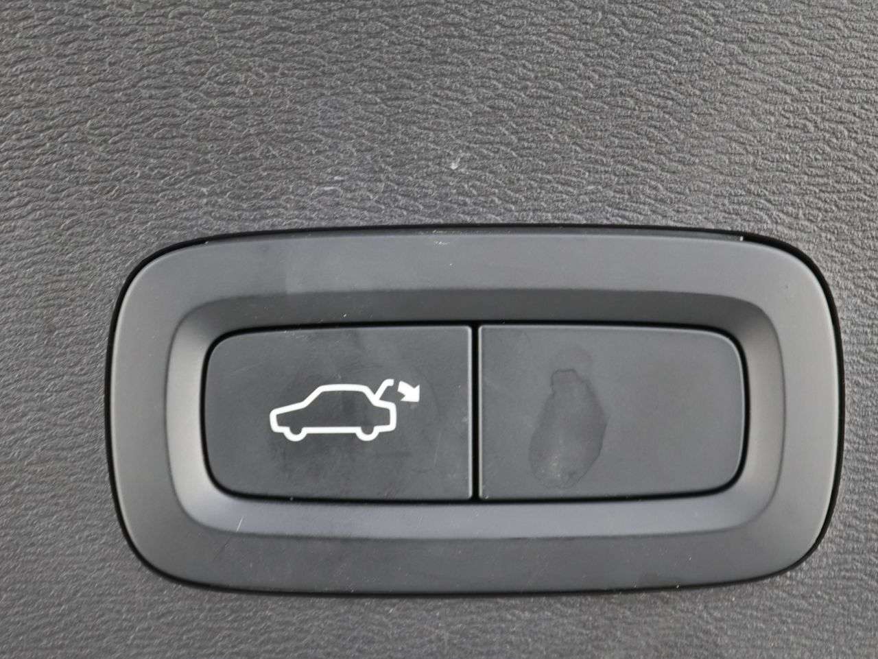 2021 VOLVO XC40 2021 VOLVO XC40