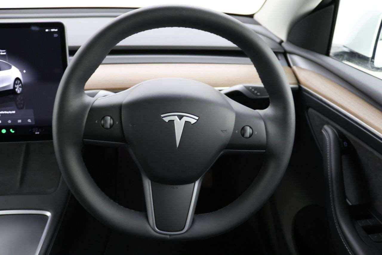 2024 TESLA MODEL Y 2024 TESLA MODEL Y