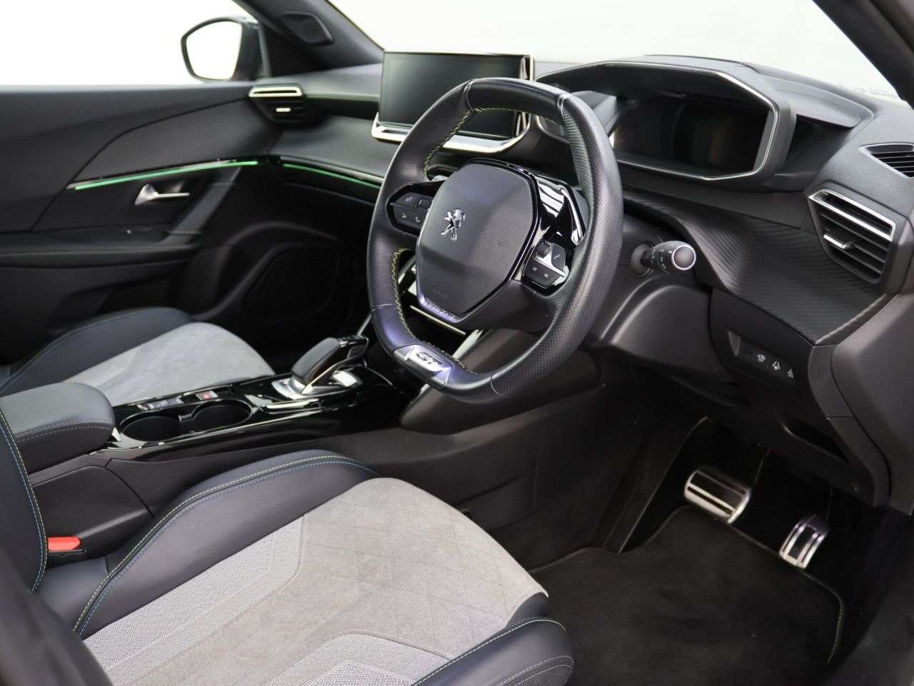 2021 PEUGEOT E-2008 2021 PEUGEOT E-2008