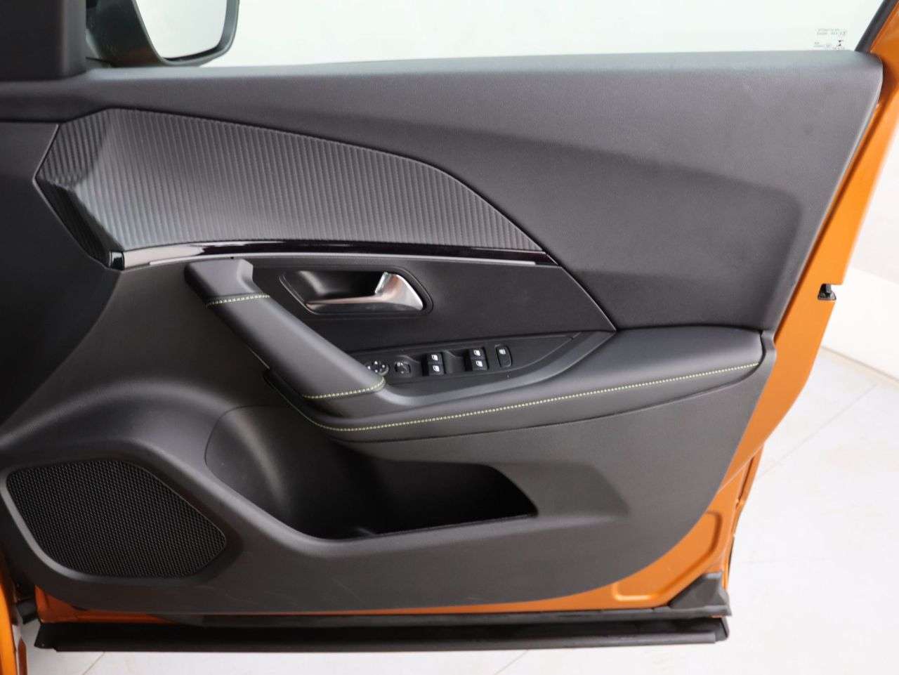 2021 PEUGEOT E-2008 2021 PEUGEOT E-2008