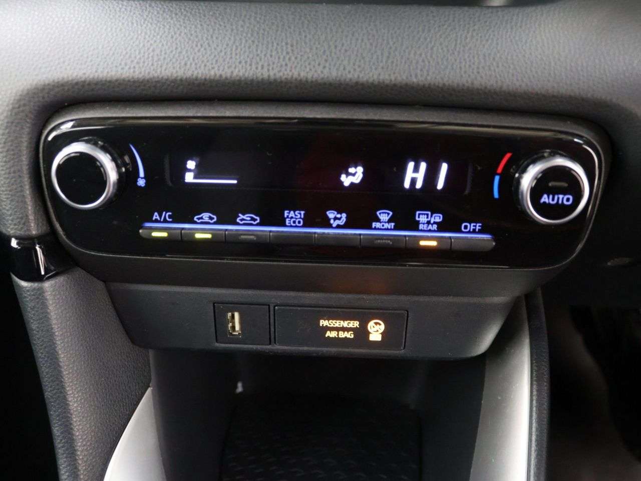 2021 TOYOTA YARIS 2021 TOYOTA YARIS