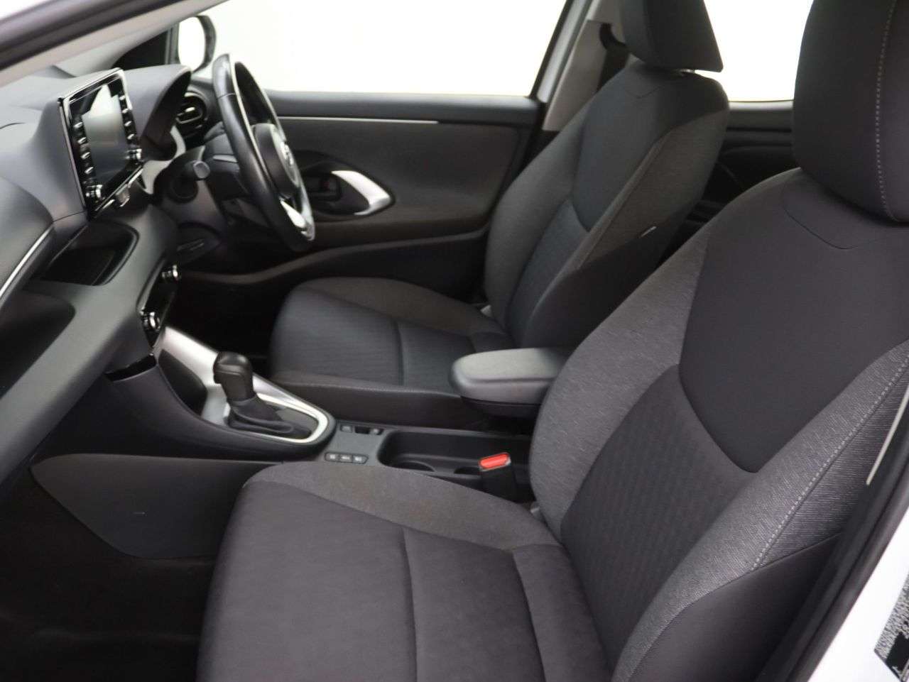 2021 TOYOTA YARIS 2021 TOYOTA YARIS