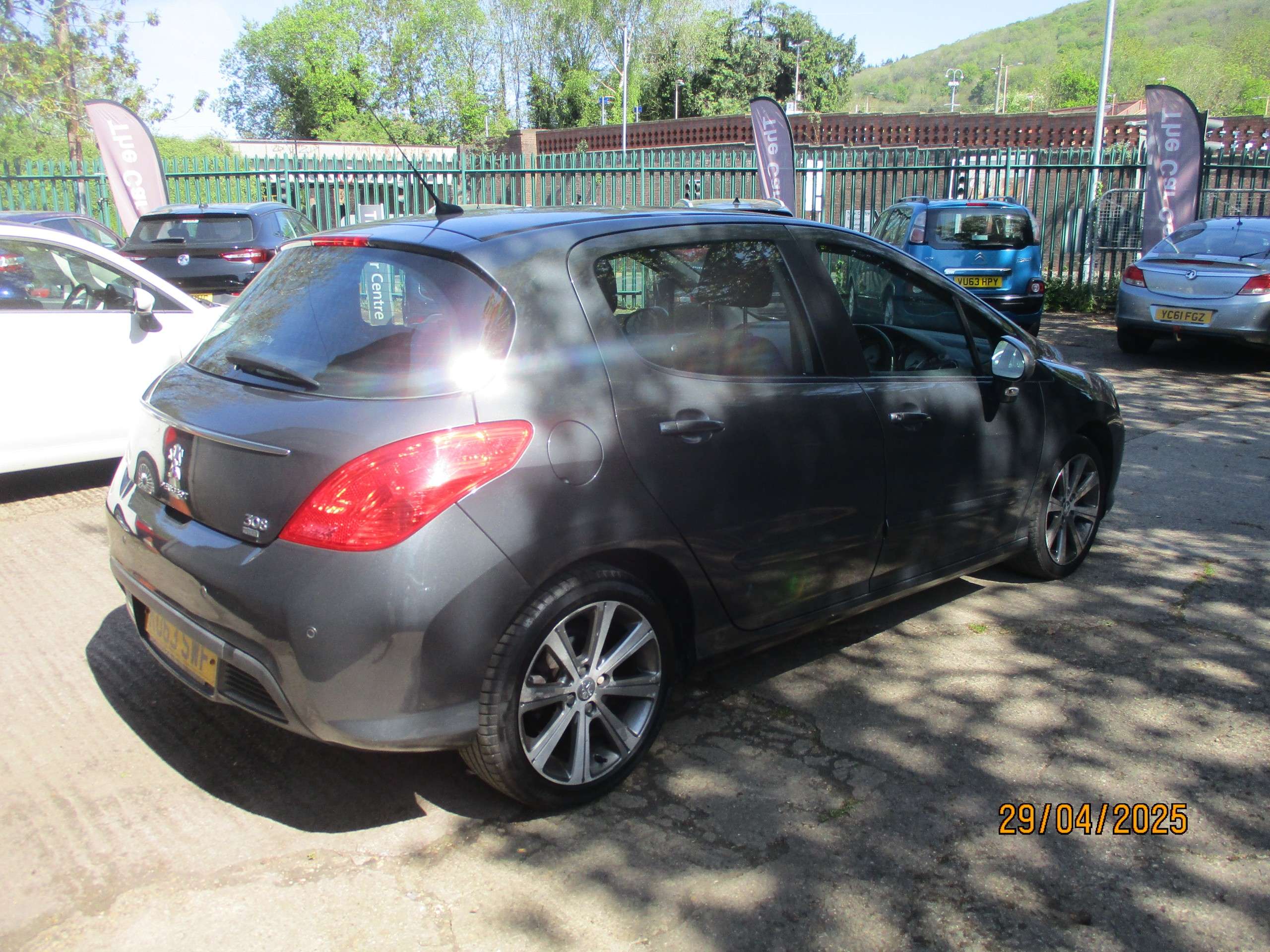 2013 PEUGEOT 308 2013 PEUGEOT 308