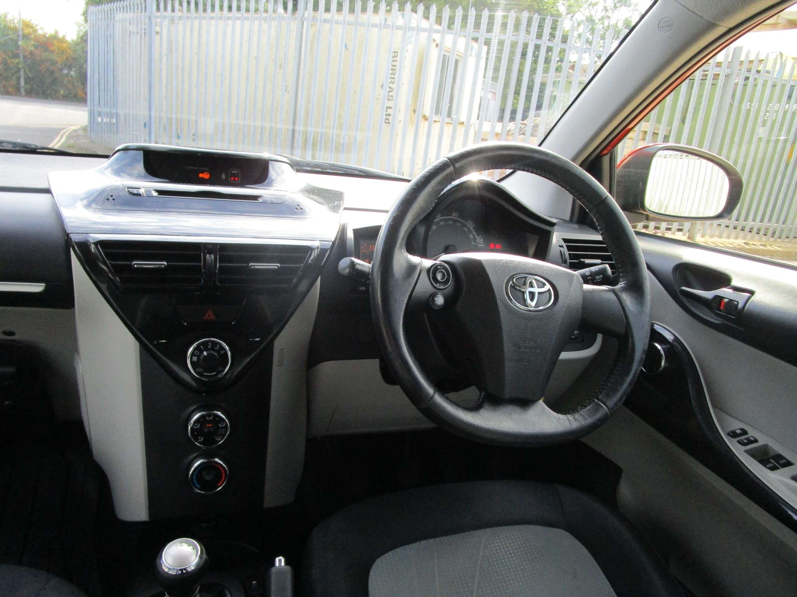 2014 TOYOTA IQ 2014 TOYOTA IQ