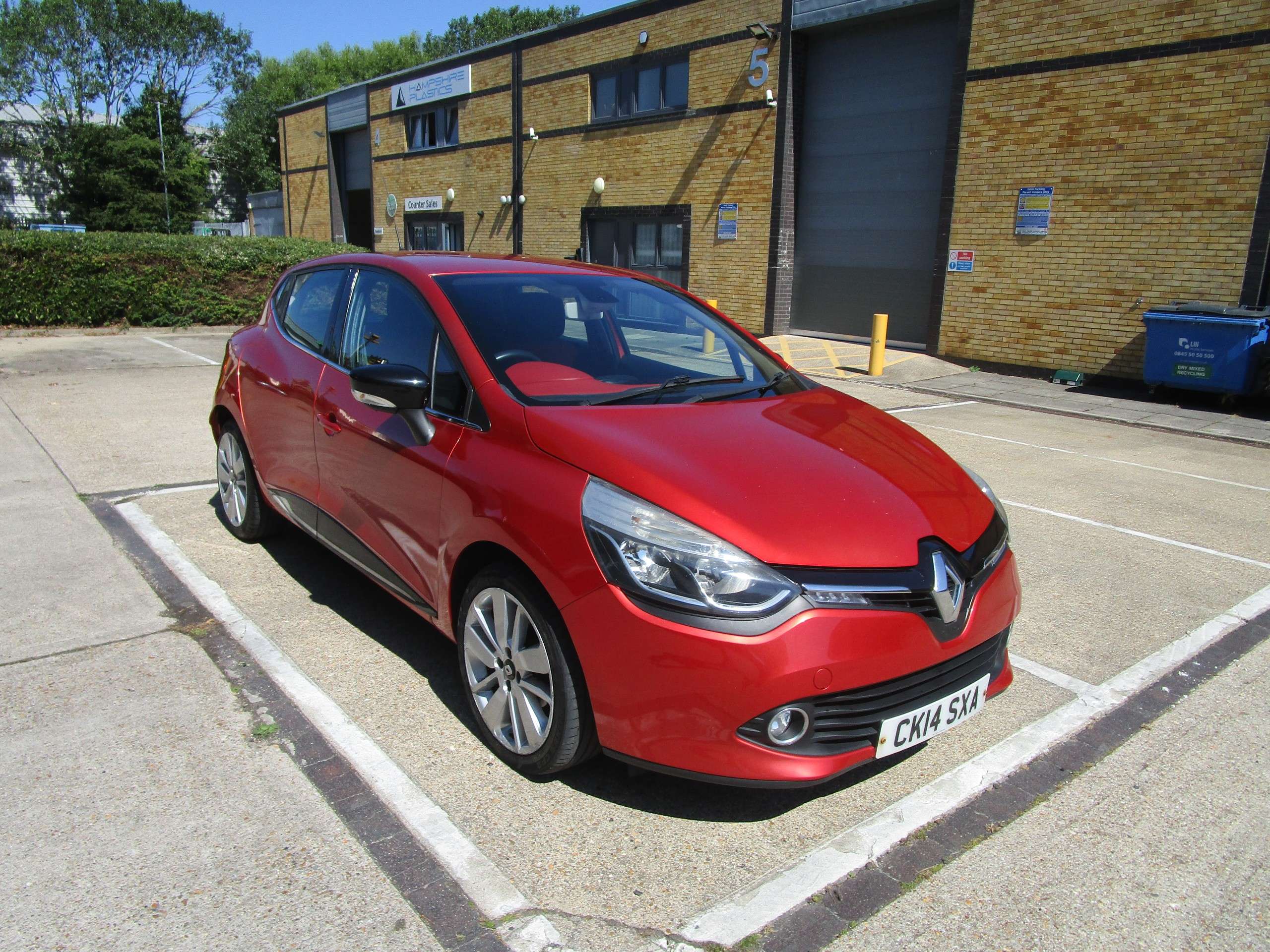 2014 RENAULT CLIO 2014 RENAULT CLIO