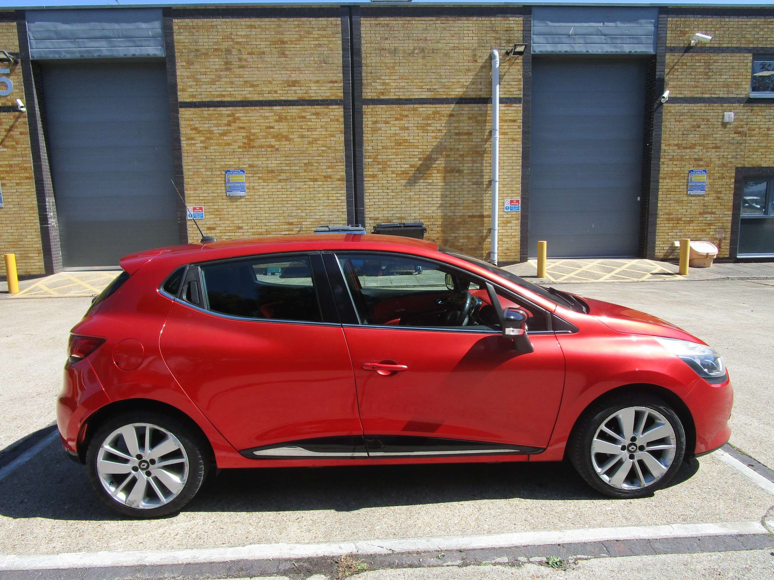 2014 RENAULT CLIO 2014 RENAULT CLIO