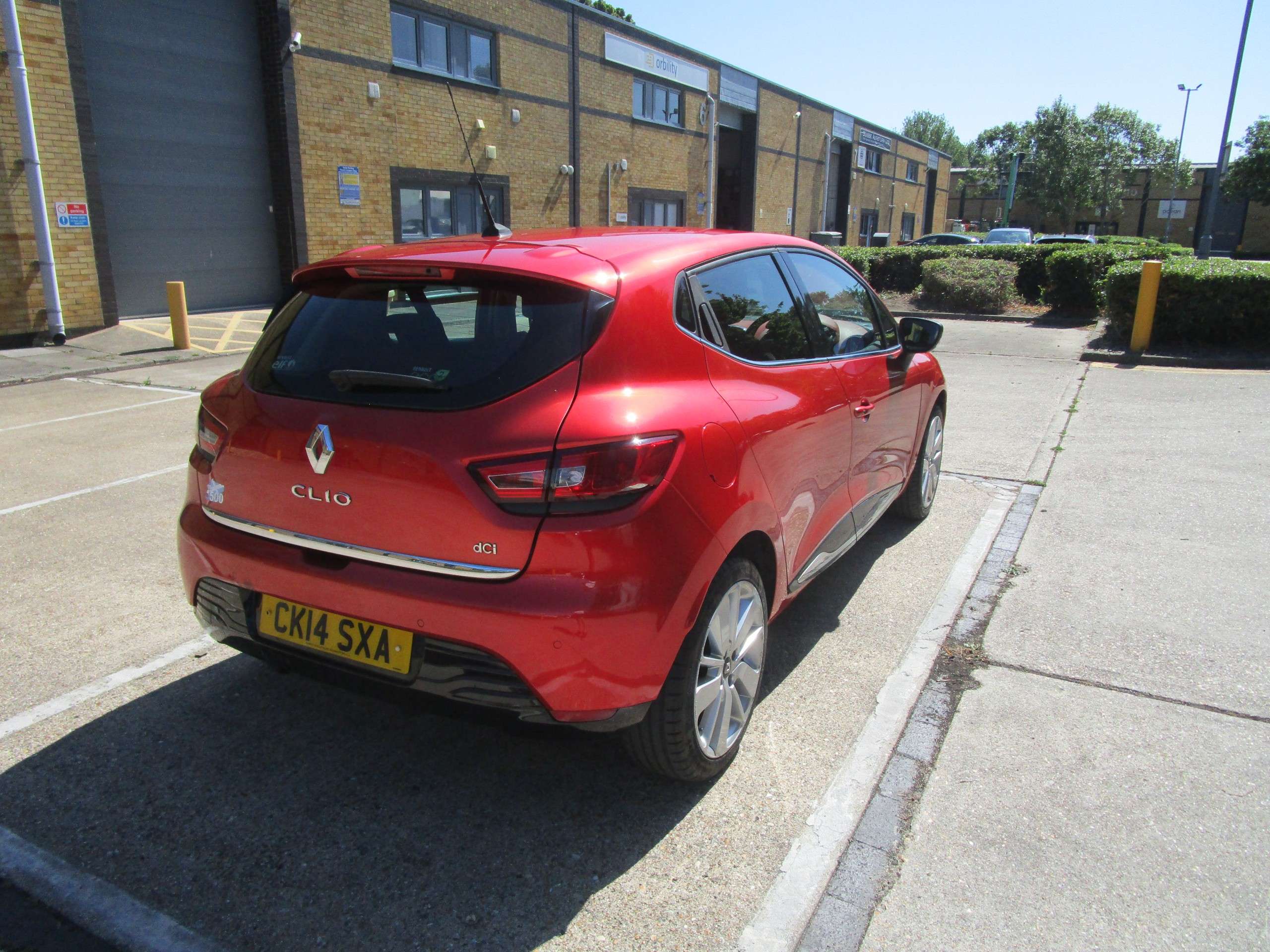 2014 RENAULT CLIO 2014 RENAULT CLIO
