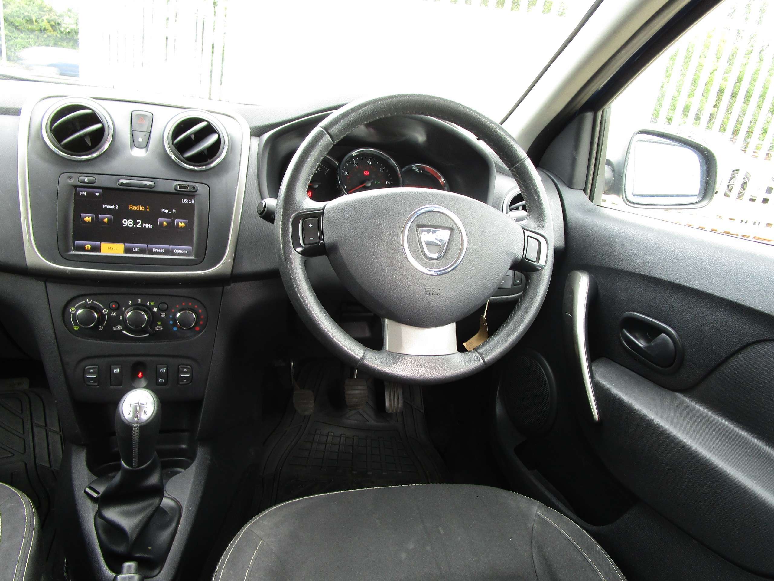 2013 DACIA SANDERO 2013 DACIA SANDERO