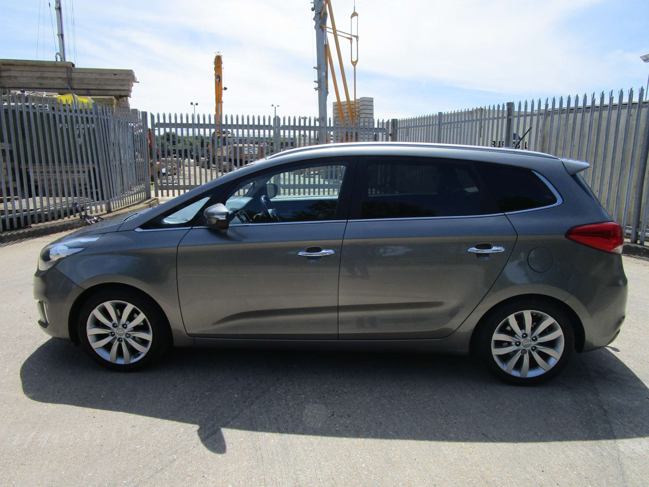 2014 KIA CARENS 2014 KIA CARENS
