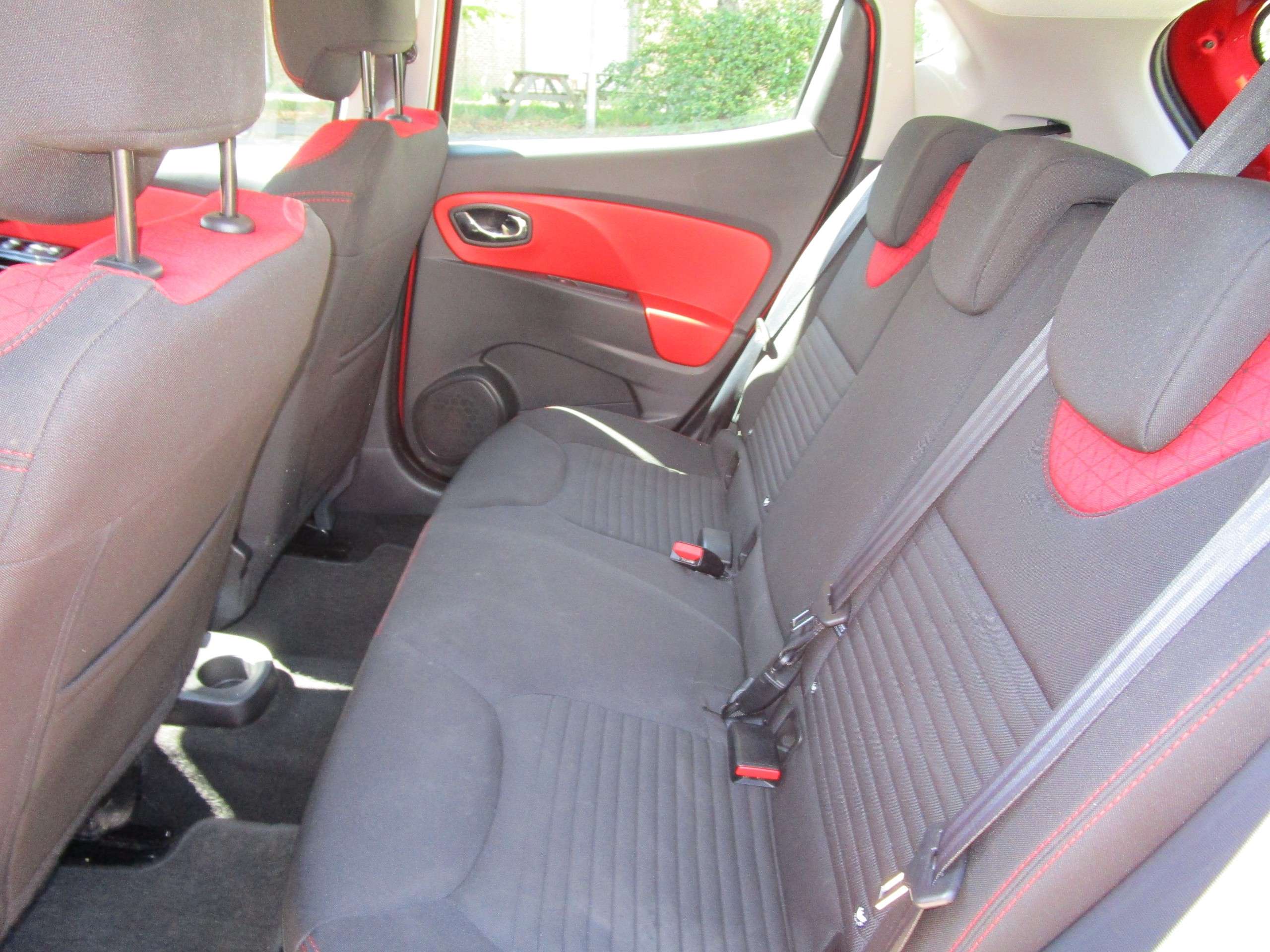 2014 RENAULT CLIO 2014 RENAULT CLIO