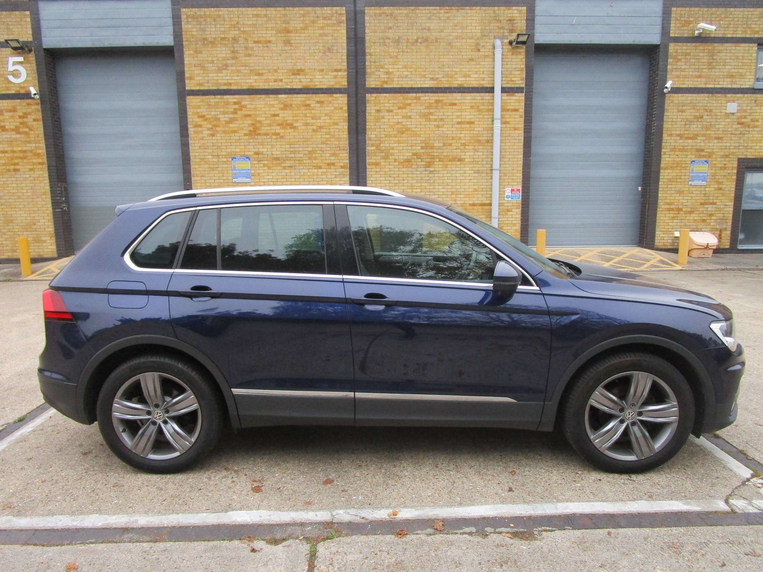 2019 VOLKSWAGEN TIGUAN 2019 VOLKSWAGEN TIGUAN