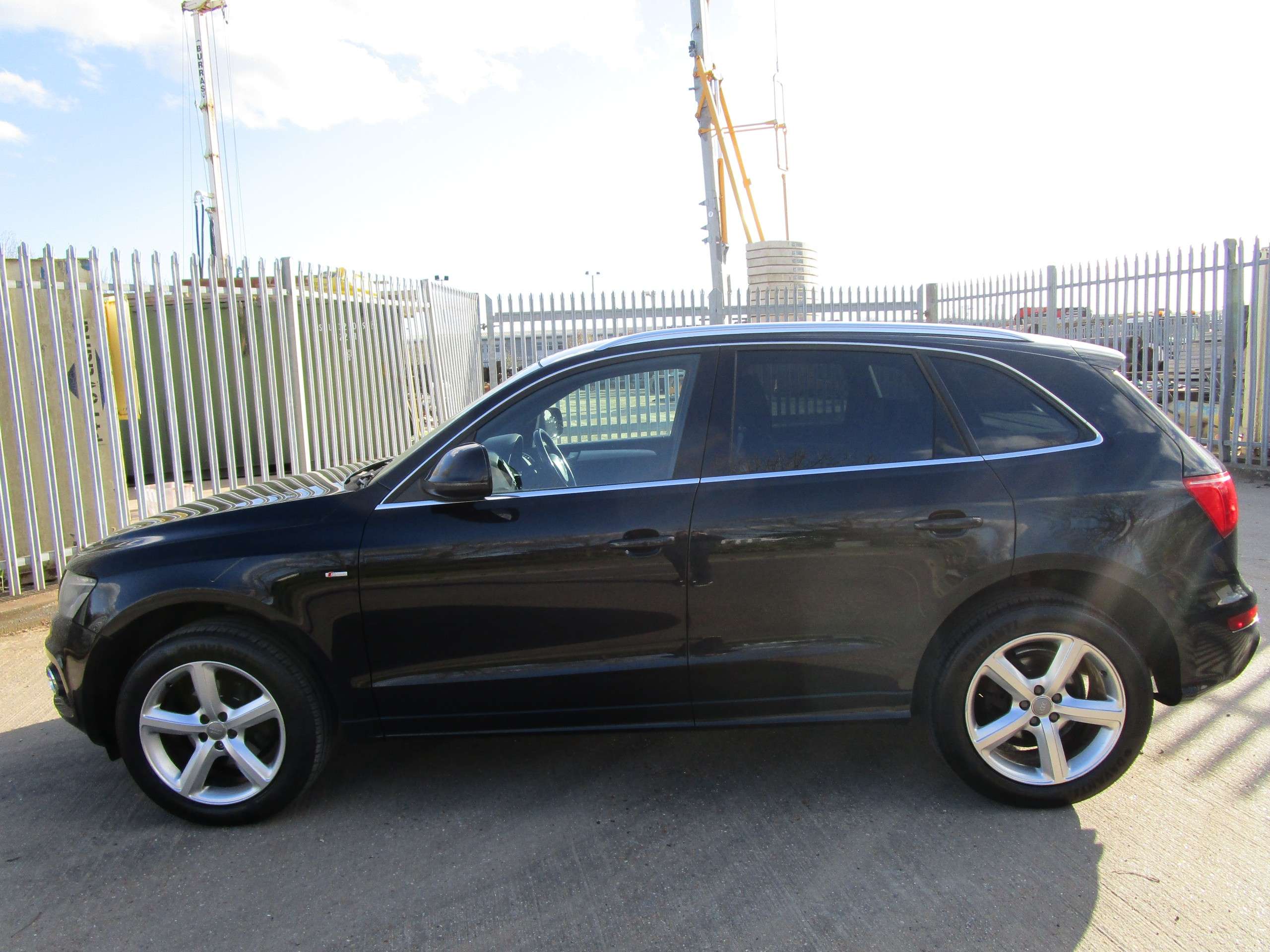 2009 AUDI Q5 2009 AUDI Q5