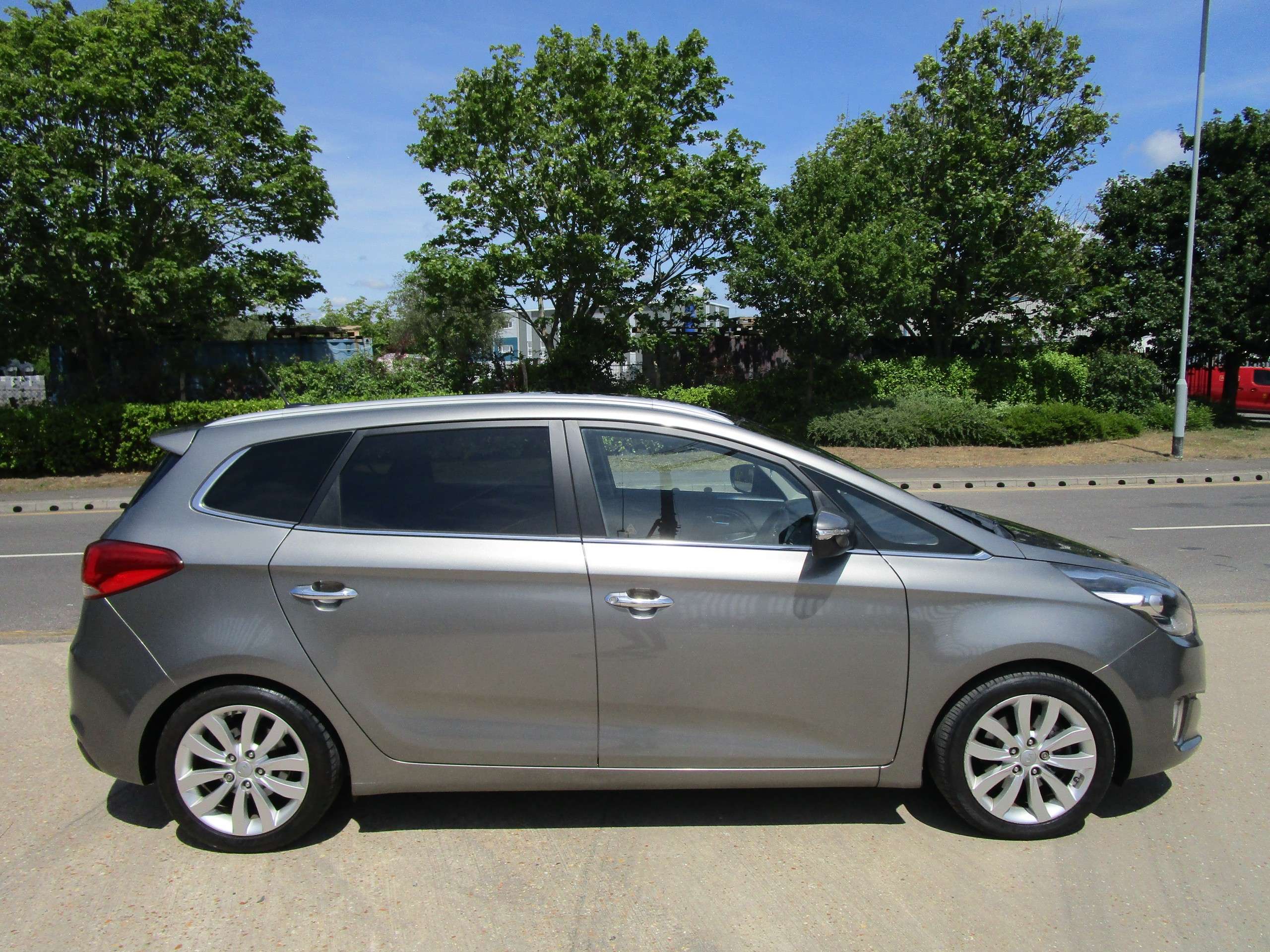 2014 KIA CARENS 2014 KIA CARENS