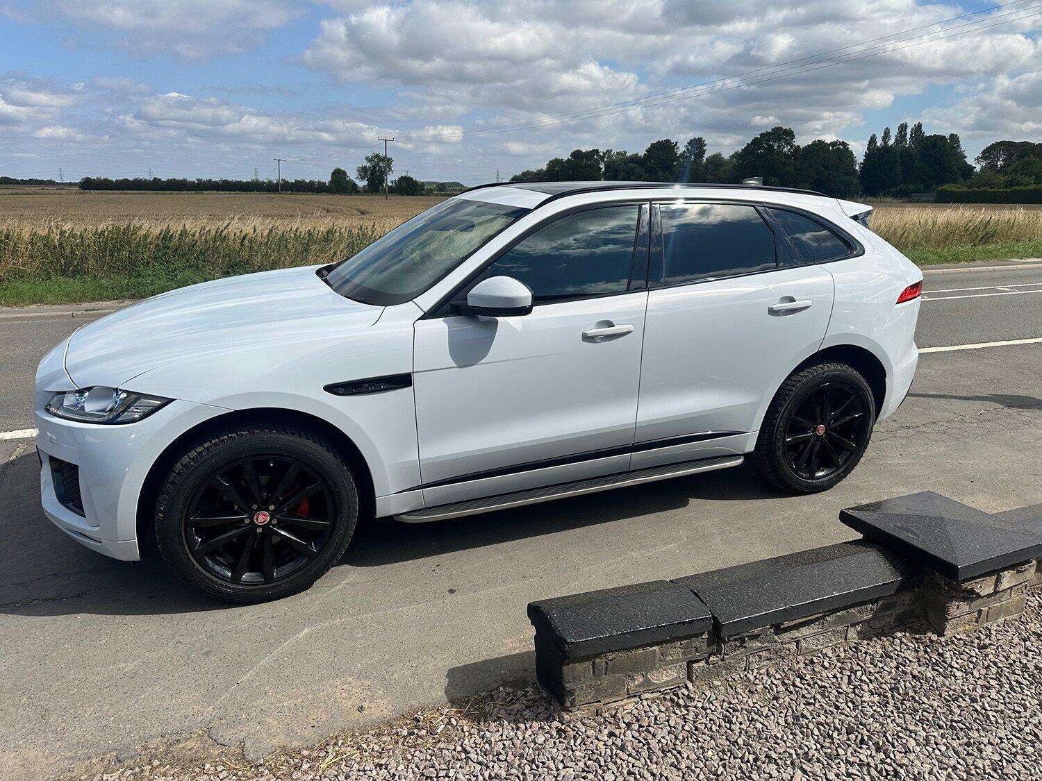 2020 JAGUAR F-PACE 2020 JAGUAR F-PACE