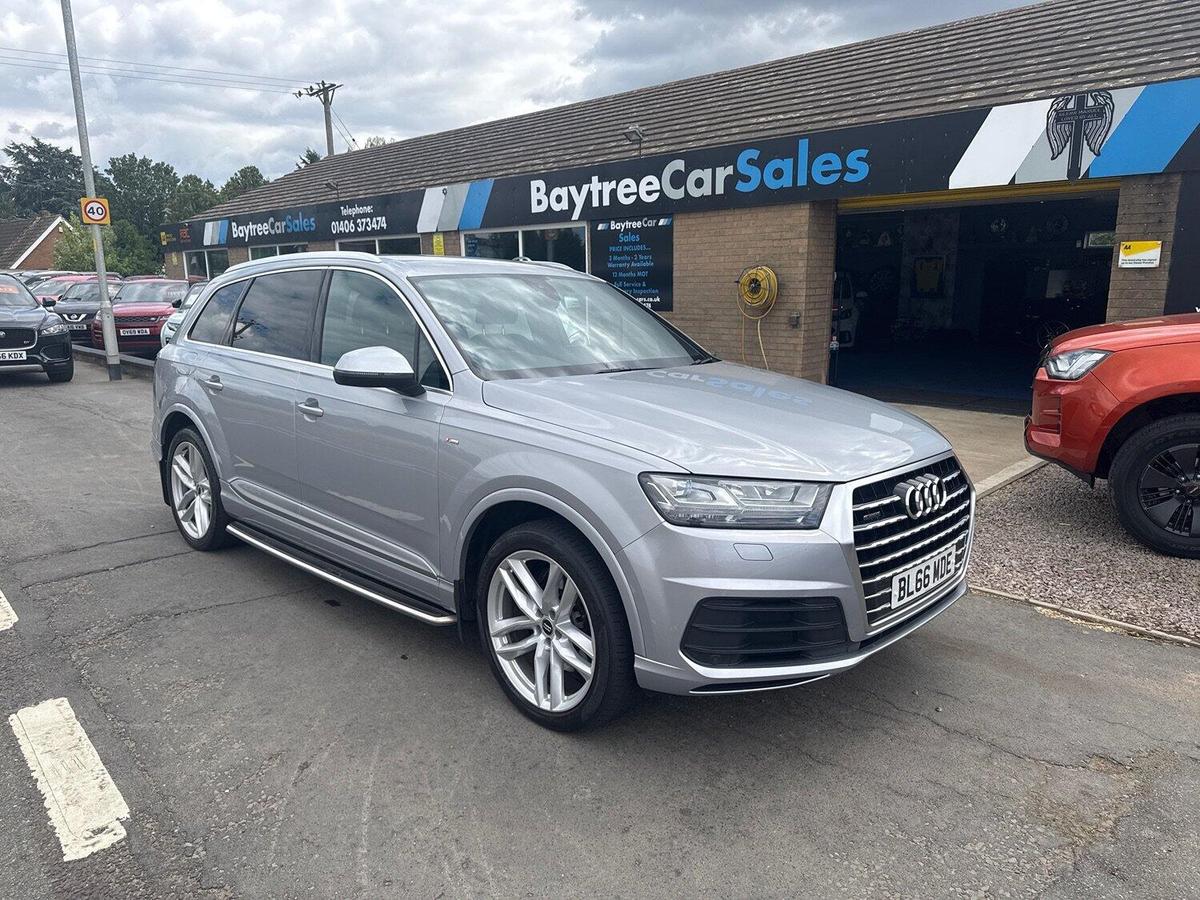 Check out this Audi Q7 2016 Diesel Automatic