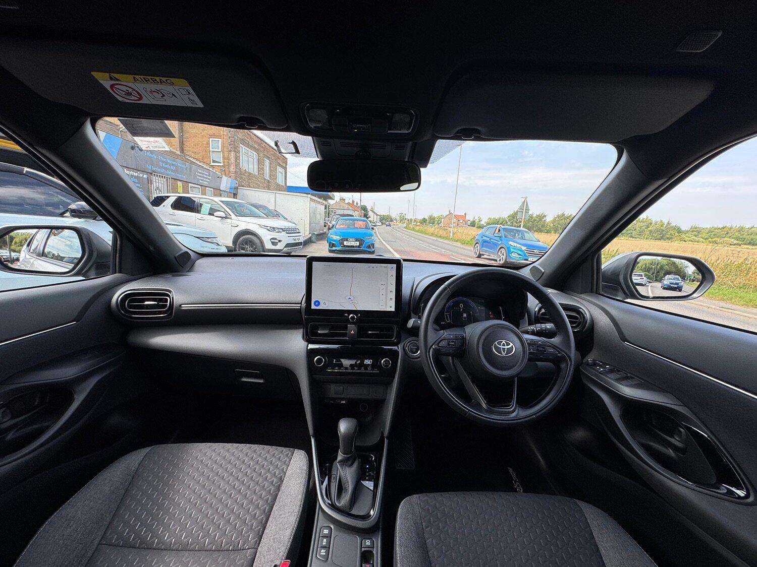 2024 TOYOTA YARIS CROSS 2024 TOYOTA YARIS CROSS