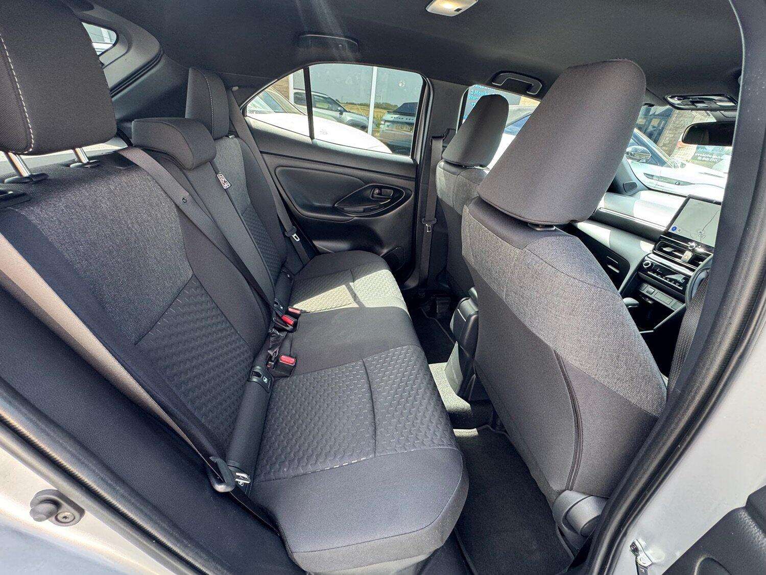 2024 TOYOTA YARIS CROSS 2024 TOYOTA YARIS CROSS