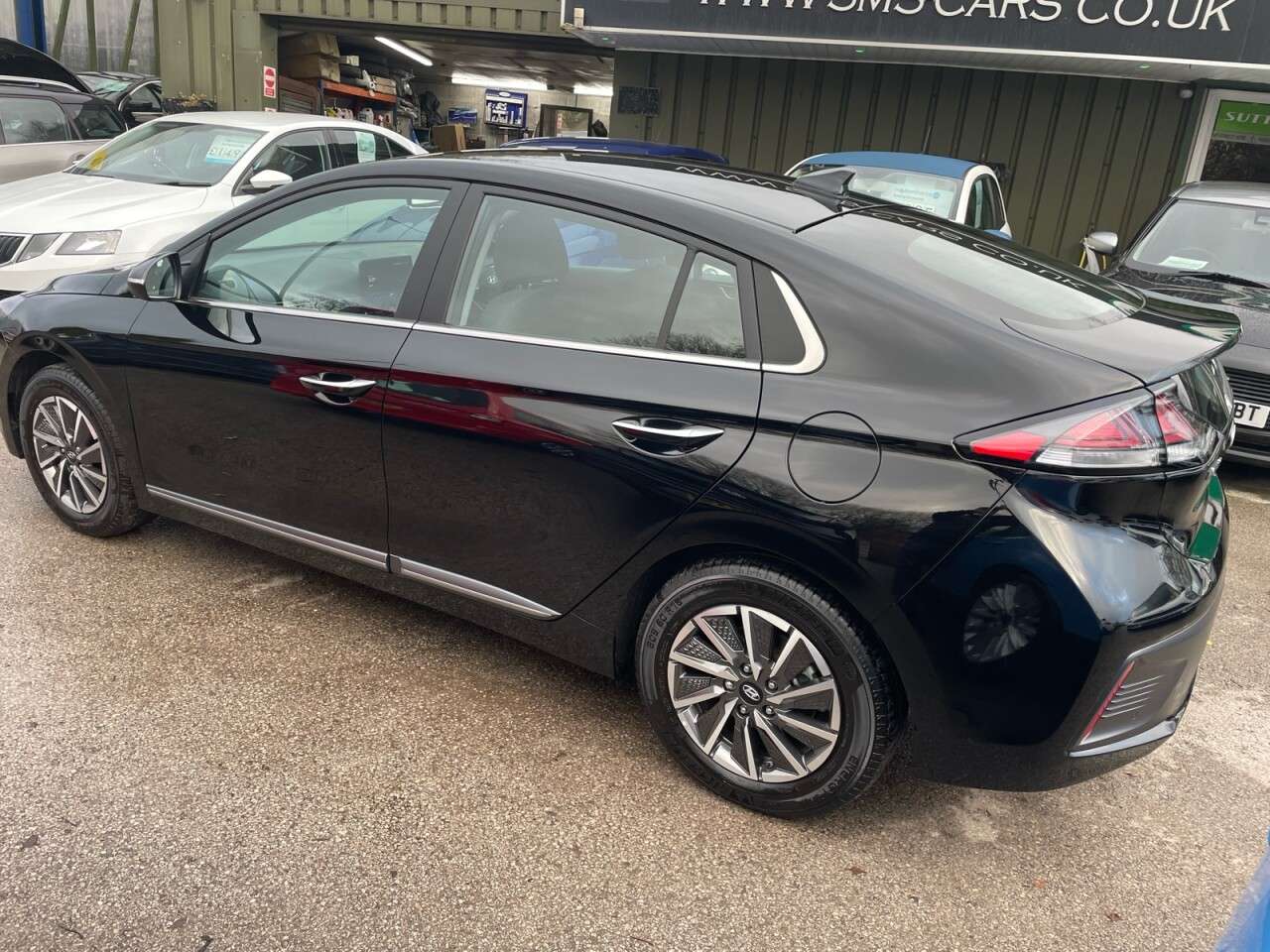 2022 HYUNDAI IONIQ 2022 HYUNDAI IONIQ