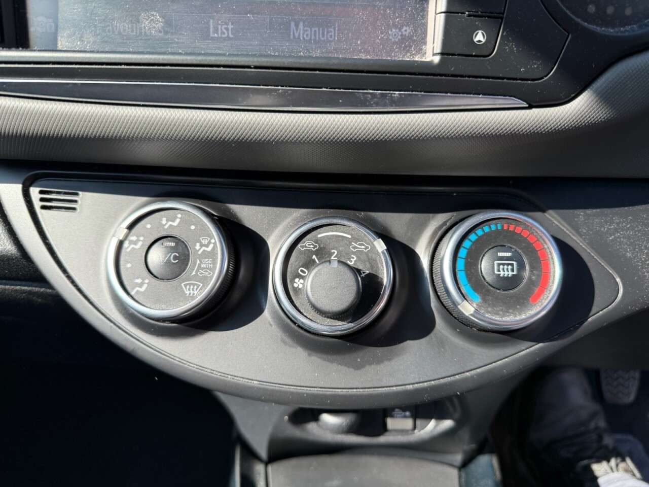 2016 TOYOTA YARIS 2016 TOYOTA YARIS