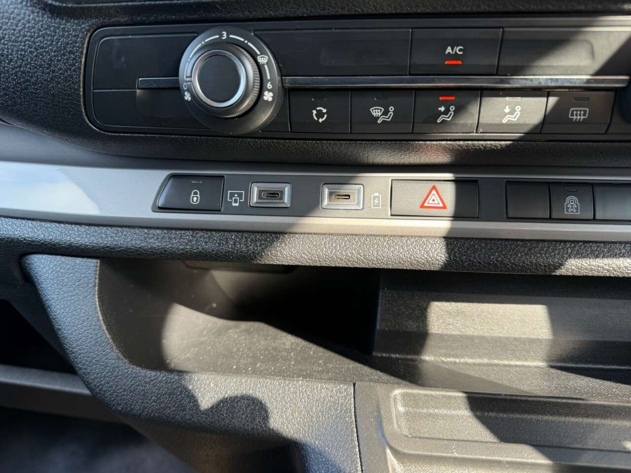 2025 VAUXHALL VIVARO LIFE ELECTRIC 2025 VAUXHALL VIVARO LIFE ELECTRIC