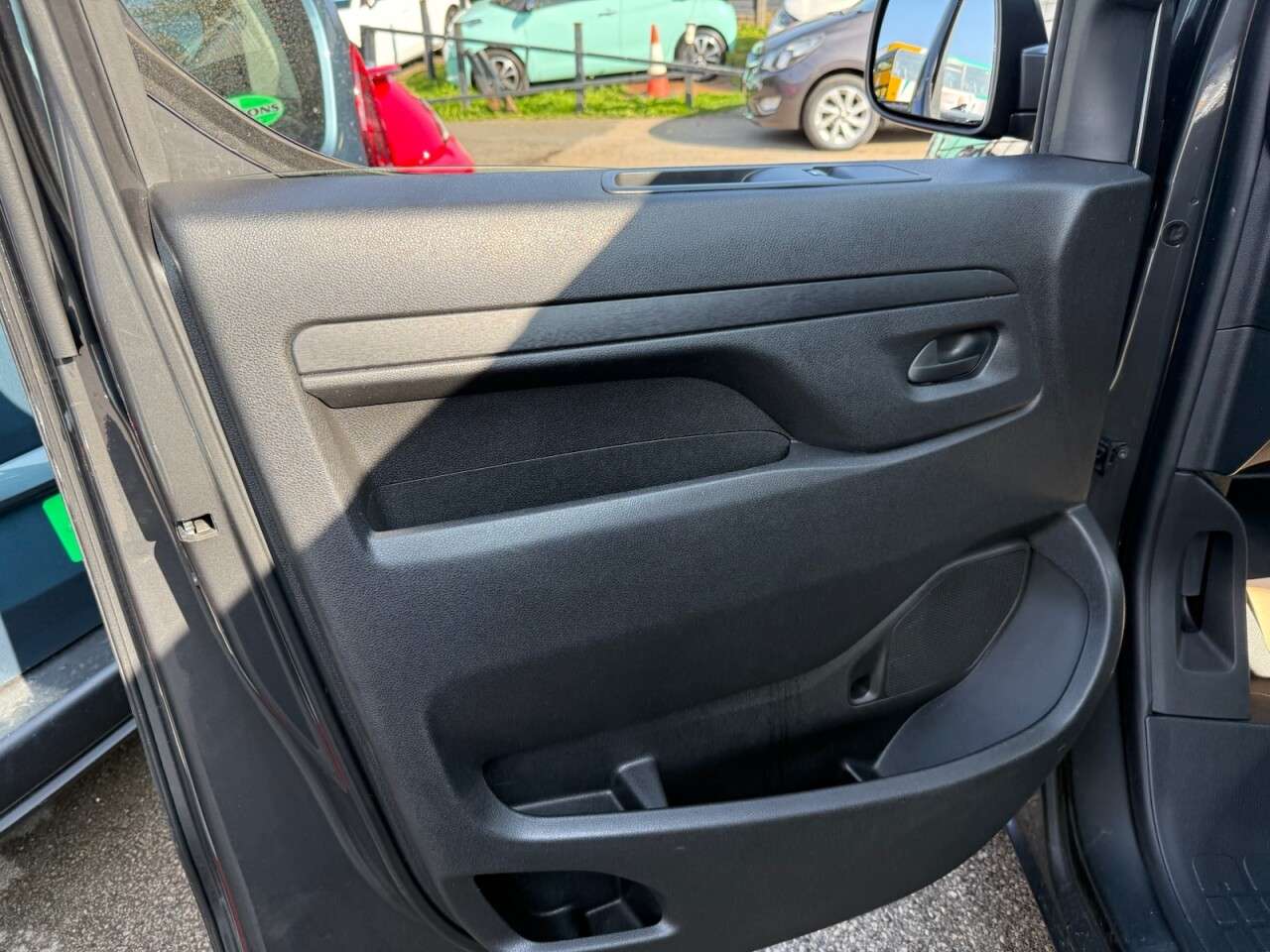 2025 VAUXHALL VIVARO LIFE ELECTRIC 2025 VAUXHALL VIVARO LIFE ELECTRIC