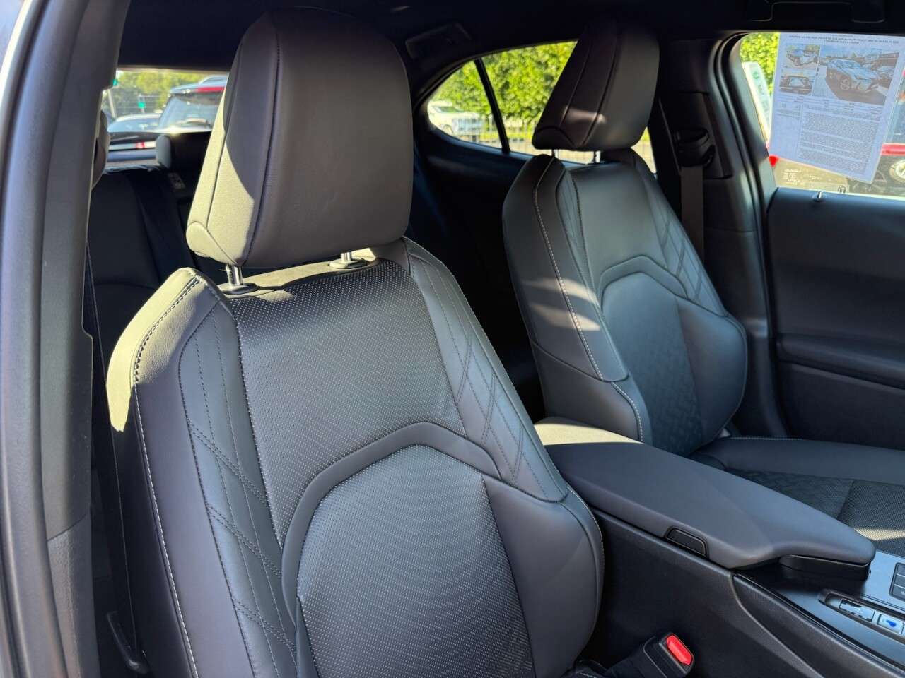 2025 LEXUS UX 2025 LEXUS UX