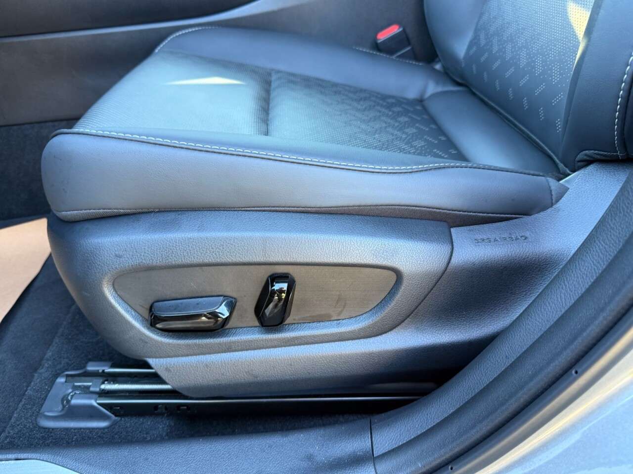 2025 LEXUS UX 2025 LEXUS UX