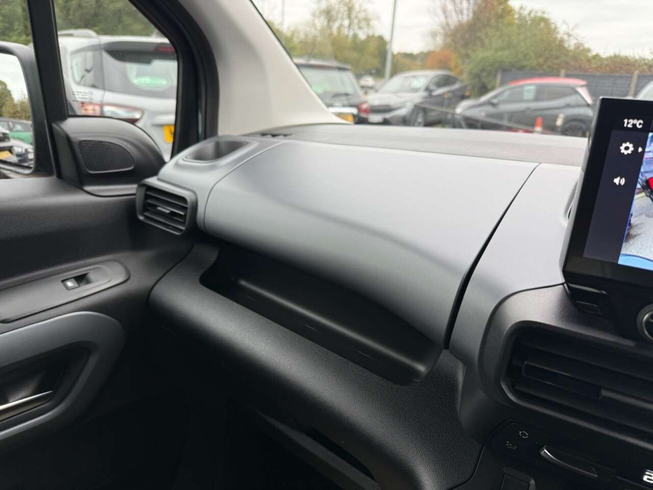 2025 VAUXHALL COMBO LIFE ELECTRIC 2025 VAUXHALL COMBO LIFE ELECTRIC