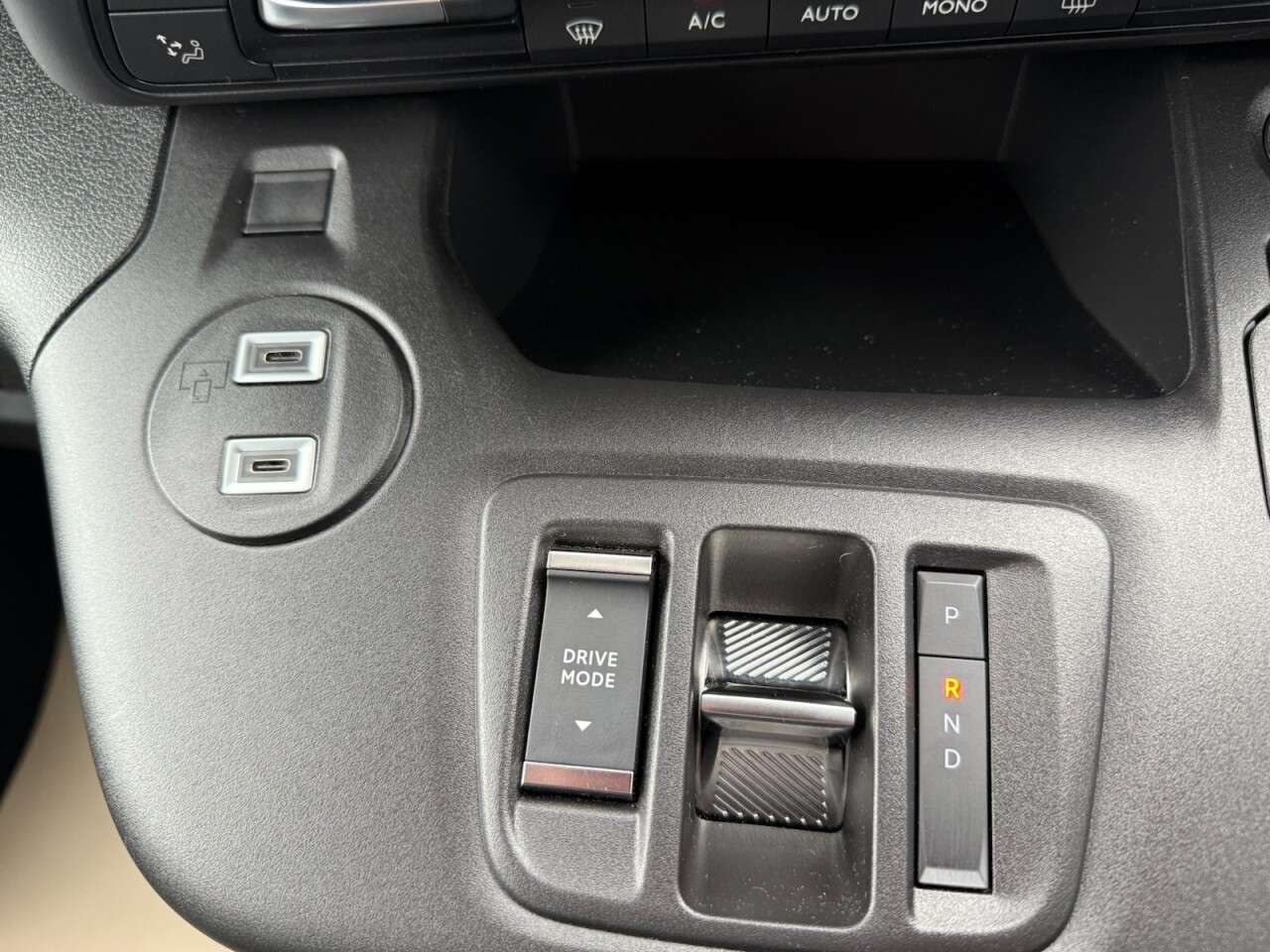 2025 VAUXHALL COMBO LIFE ELECTRIC 2025 VAUXHALL COMBO LIFE ELECTRIC