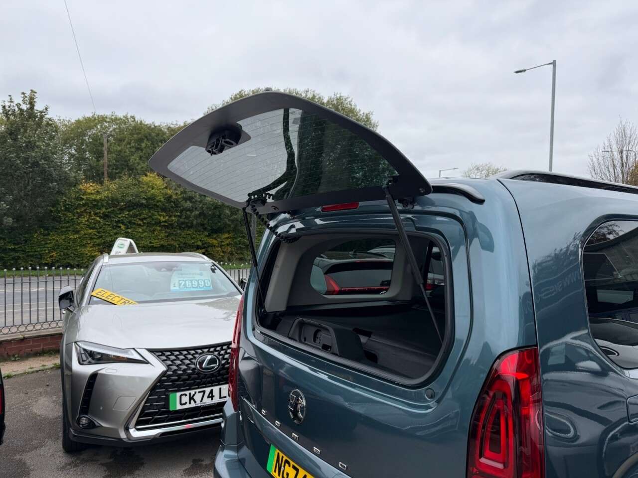 2025 VAUXHALL COMBO LIFE ELECTRIC 2025 VAUXHALL COMBO LIFE ELECTRIC