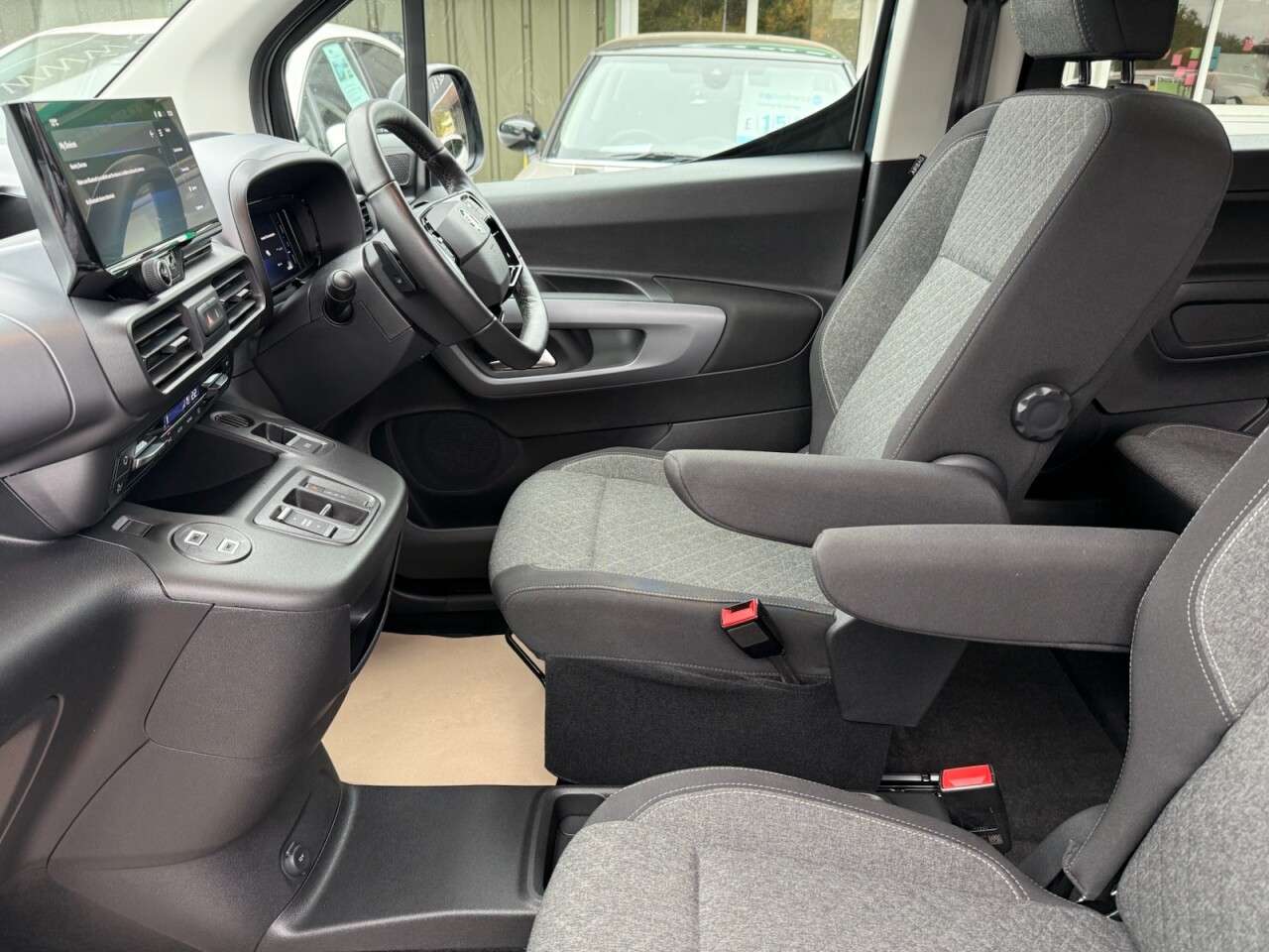 2025 VAUXHALL COMBO LIFE ELECTRIC 2025 VAUXHALL COMBO LIFE ELECTRIC