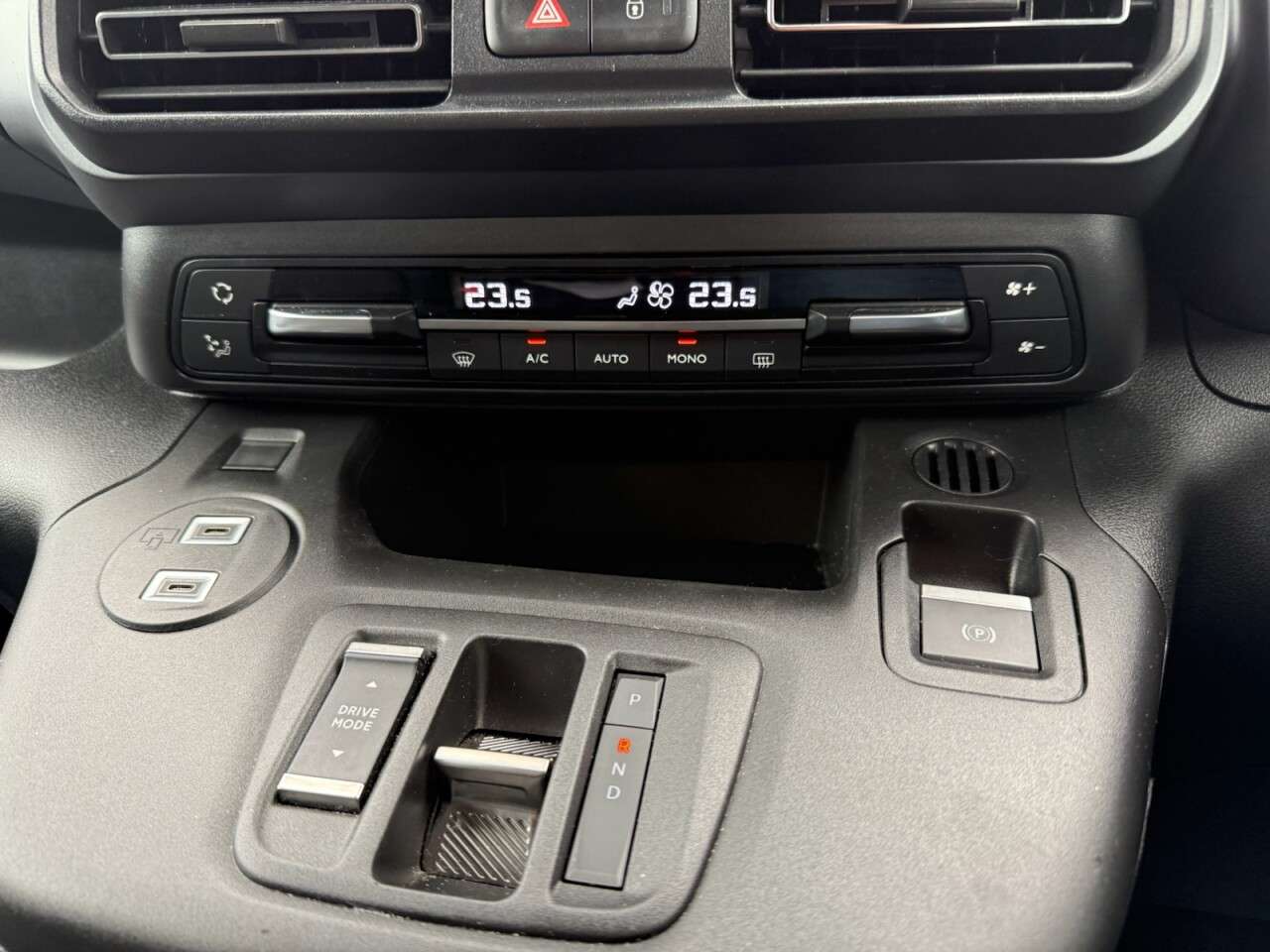 2024 VAUXHALL COMBO LIFE ELECTRIC 2024 VAUXHALL COMBO LIFE ELECTRIC