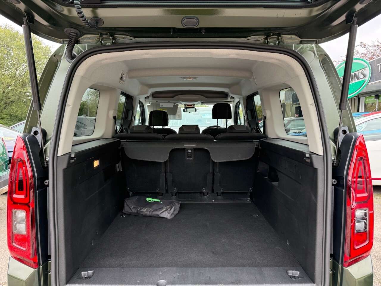 2024 VAUXHALL COMBO LIFE ELECTRIC 2024 VAUXHALL COMBO LIFE ELECTRIC