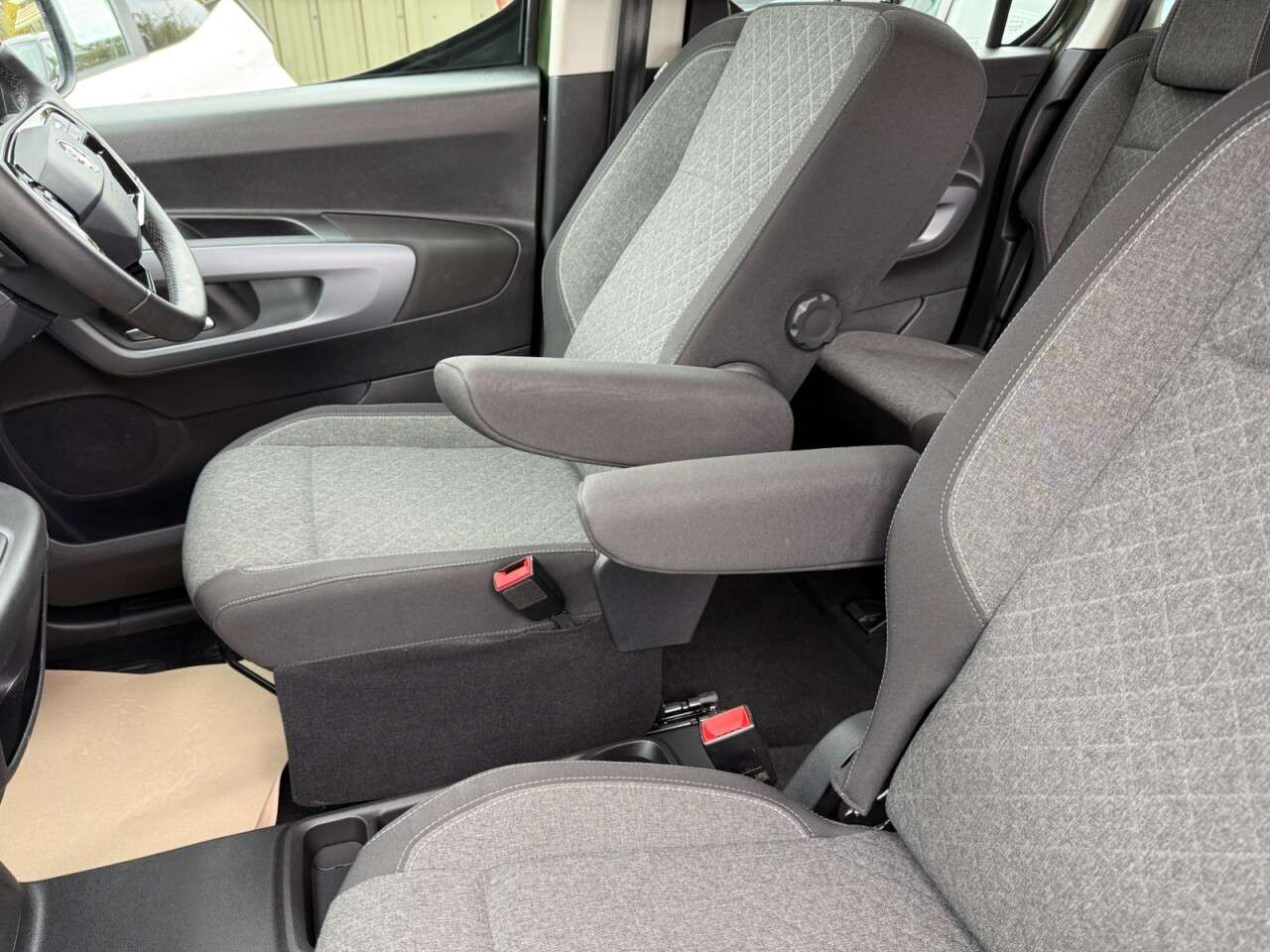 2024 VAUXHALL COMBO LIFE ELECTRIC 2024 VAUXHALL COMBO LIFE ELECTRIC