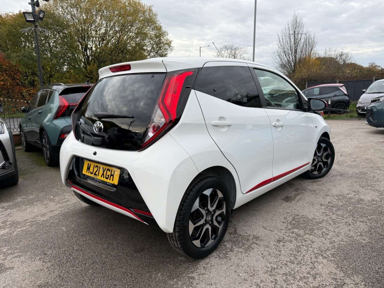 2021 TOYOTA AYGO 2021 TOYOTA AYGO