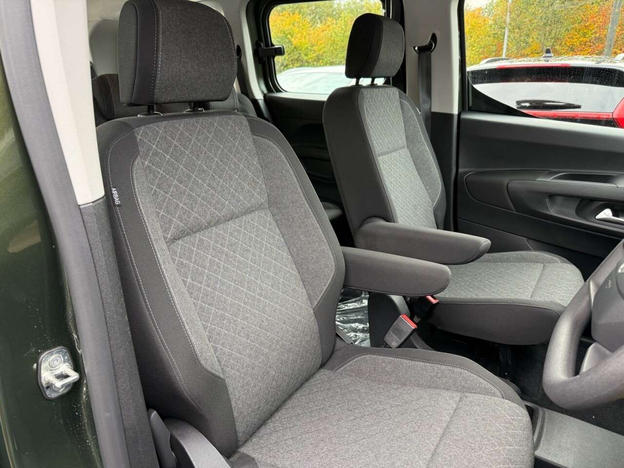 2025 VAUXHALL COMBO LIFE ELECTRIC 2025 VAUXHALL COMBO LIFE ELECTRIC