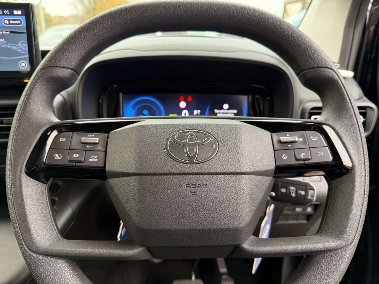 2025 TOYOTA PROACE CITY VERSO 2025 TOYOTA PROACE CITY VERSO