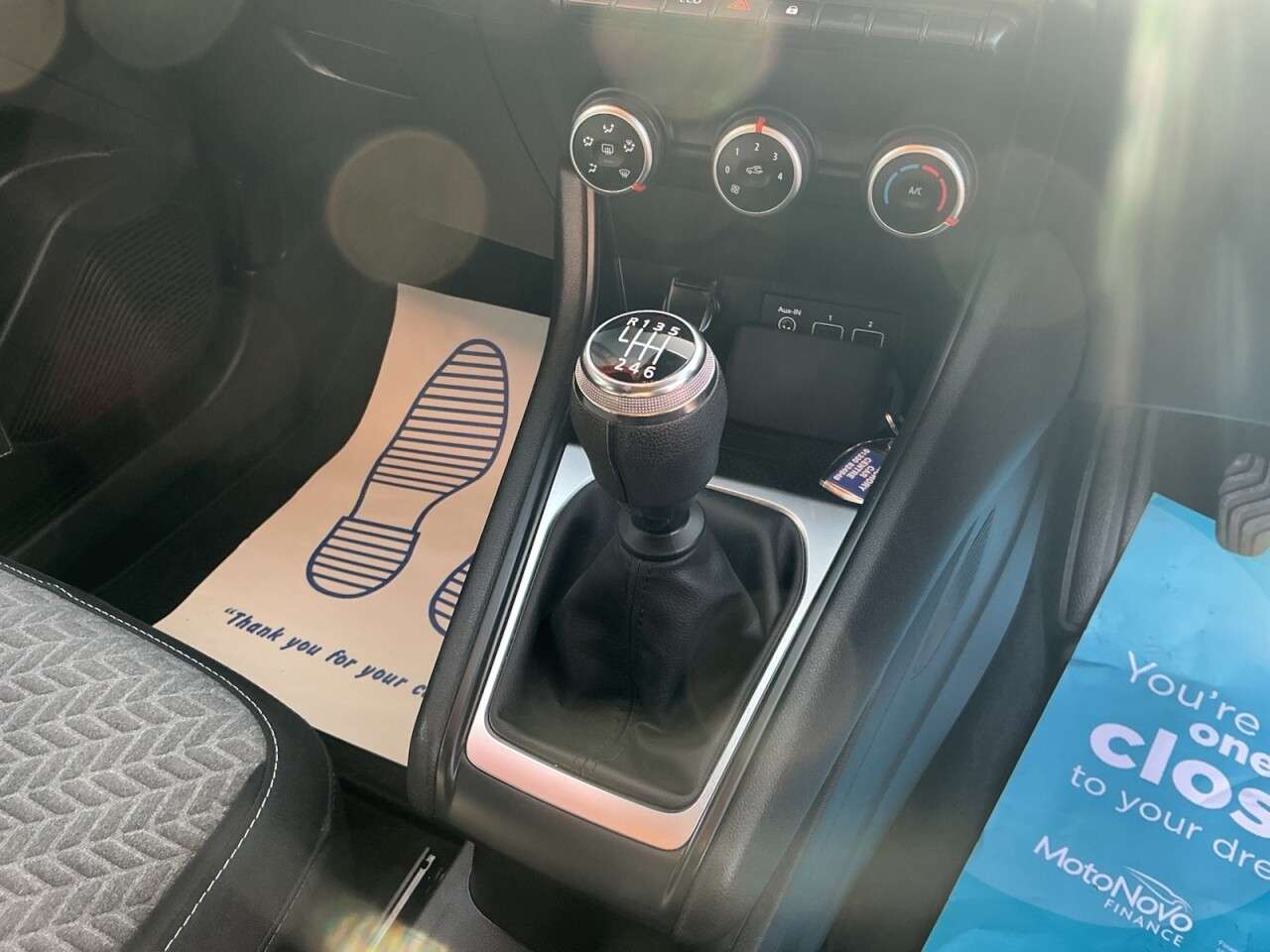 2022 RENAULT CAPTUR 2022 RENAULT CAPTUR