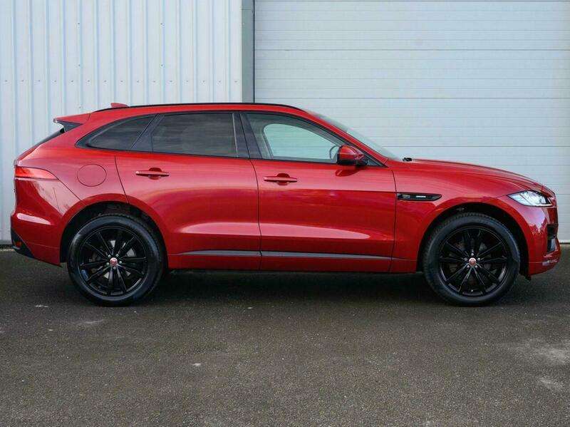 null JAGUAR F-PACE null JAGUAR F-PACE