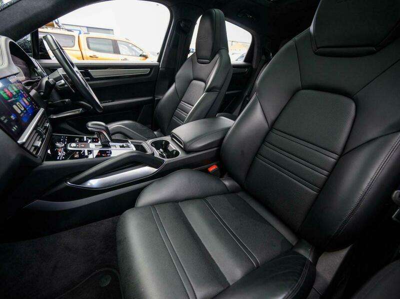 2019 PORSCHE CAYENNE 2019 PORSCHE CAYENNE