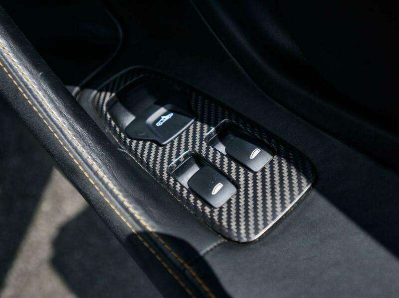 2017 MCLAREN 570S 2017 MCLAREN 570S