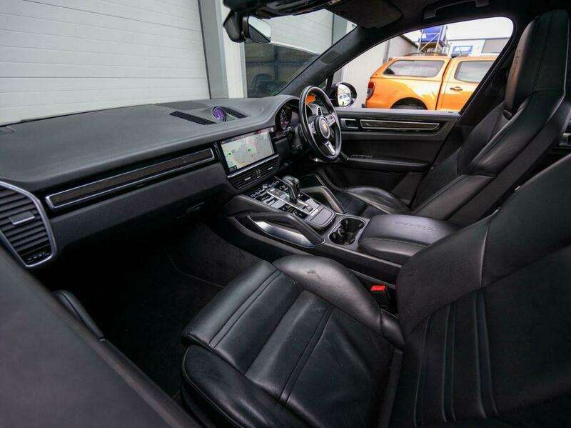 2018 PORSCHE CAYENNE 2018 PORSCHE CAYENNE