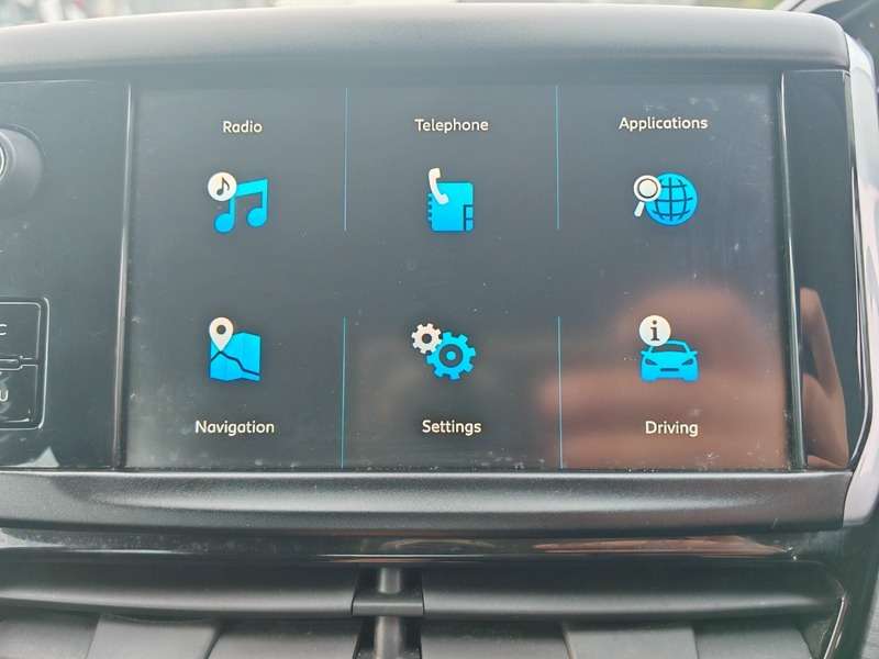 2018 PEUGEOT 208 2018 PEUGEOT 208