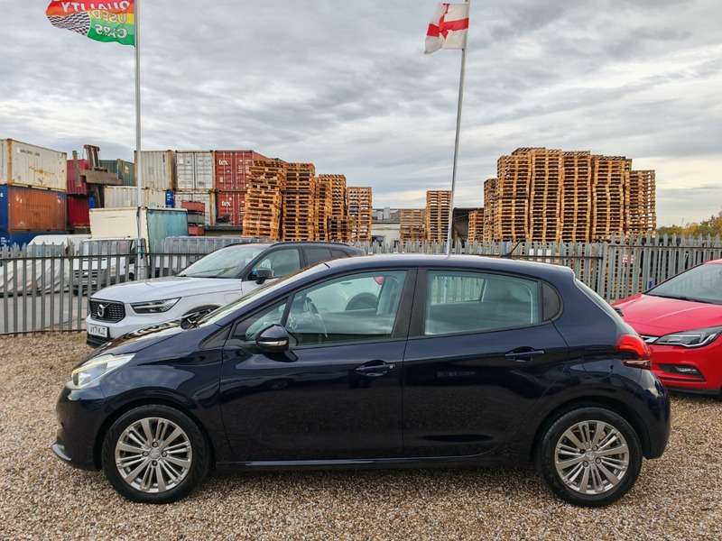 2018 PEUGEOT 208 2018 PEUGEOT 208