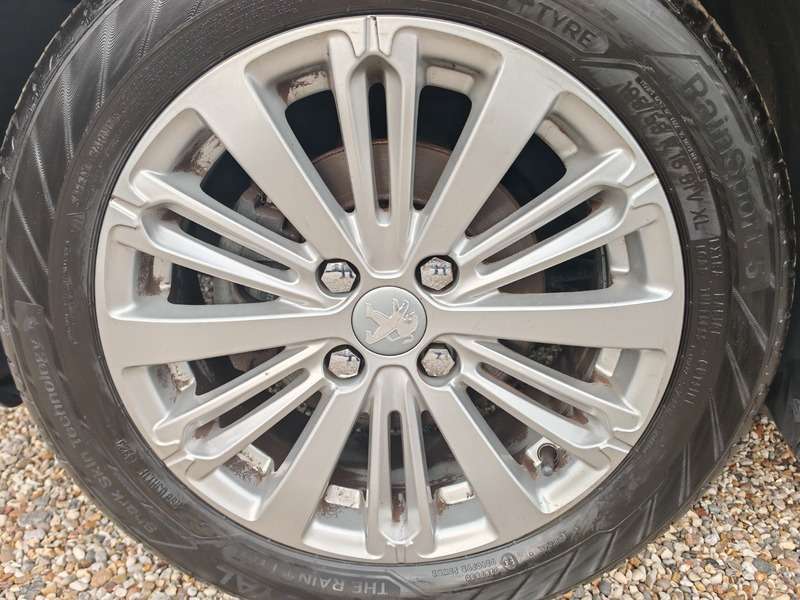 2018 PEUGEOT 208 2018 PEUGEOT 208