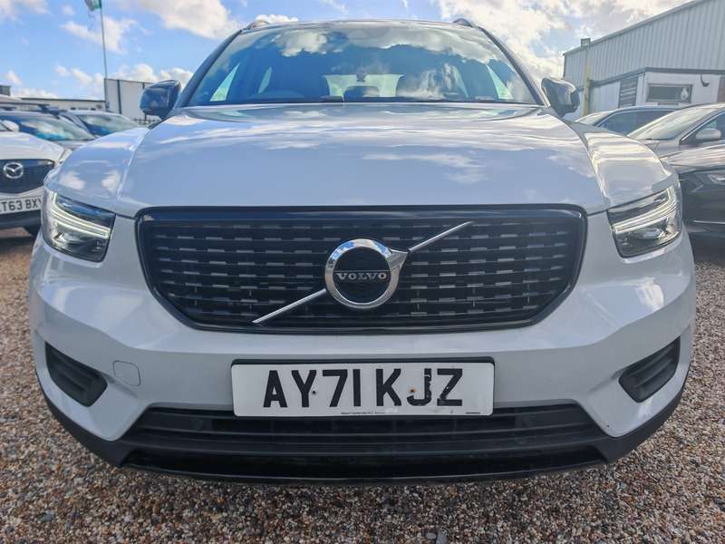 2021 VOLVO XC40 2021 VOLVO XC40