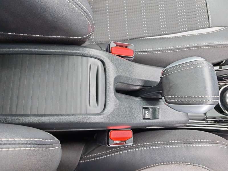 2019 PEUGEOT 2008 2019 PEUGEOT 2008