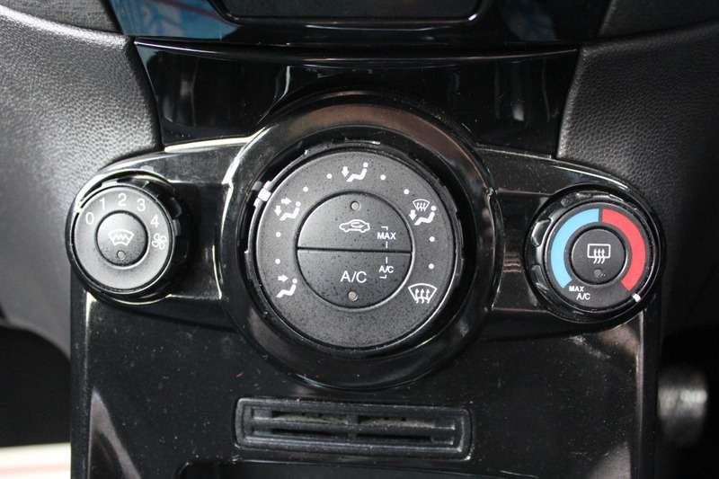 2013 FORD FIESTA 2013 FORD FIESTA