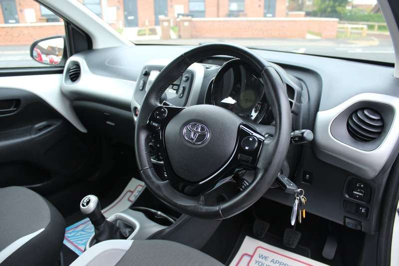 2015 TOYOTA AYGO 2015 TOYOTA AYGO